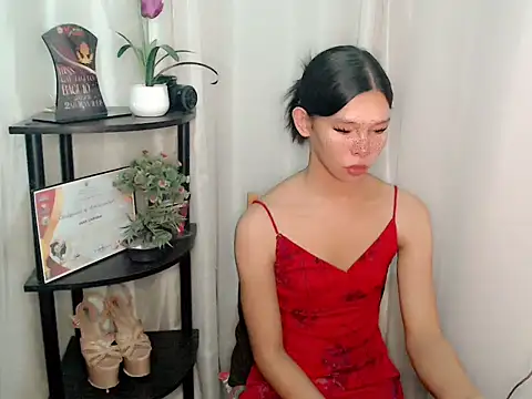 Snapshot of slutty_whore_anne chatting on 04/12/26, 02:05 slutty whore anne online show from 04/12/26, 02:05