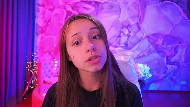 AnnaPearl online show from 09/13/25, 06:24