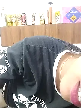 Snapshot of Sexy_vernilla chatting on 11/02/25, 05:26 Sexy vernilla online show from 11/02/25, 05:26