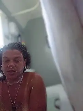 Snapshot of GoddessChantelle chatting on 06/28/26, 04:24 GoddessChantelle online show from 06/28/26, 04:24