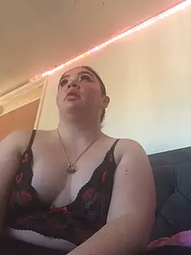 Imogenbabyyy online show from 04/24/26, 08:28