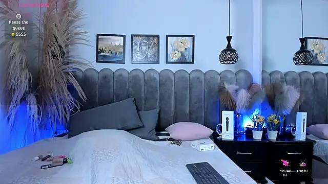 Valery Rosse   online show from 10/14/25, 12:50