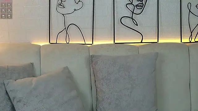 Snapshot of VioletBlacke_ chatting on 01/06/26, 01:15 VioletBlacke online show from 01/06/26, 01:15