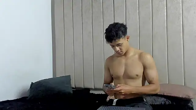 Alex Colton7 online show from 10/27/25, 02:37