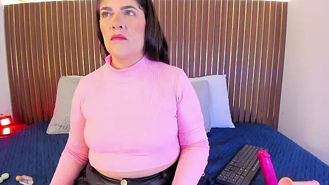 Roxie-NS online show from 09/18/25, 11:56