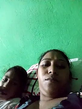 Snapshot of Geetababy90 chatting on 10/18/25, 05:46 Geetababy90 online show from 10/18/25, 05:46