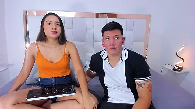 Snapshot of ZoeandEthan chatting on 09/27/25, 09:31 ZoeandEthan online show from 09/27/25, 09:31