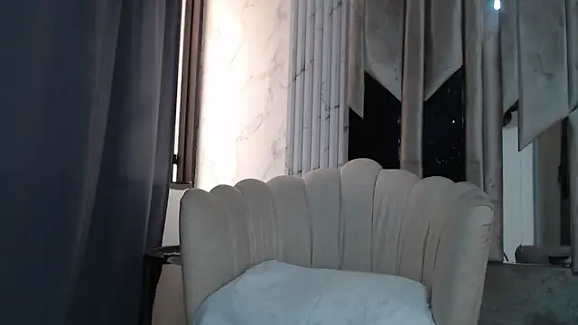 KiraaWild online show from 10/09/25, 05:33