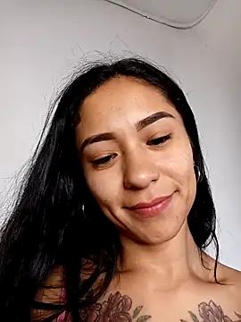 Liahdiaz  online show from 11/26/25, 12:50