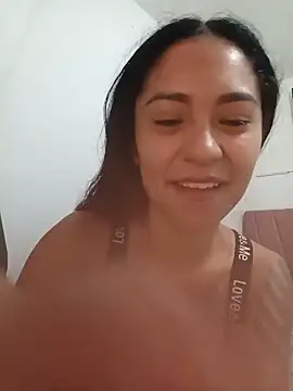 Liahdiaz  online show from 05/14/26, 02:57
