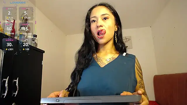 Liahdiaz  online show from 07/29/26, 12:25