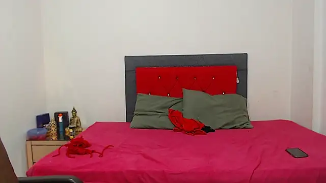 miawhithee online show from 10/11/25, 10:30