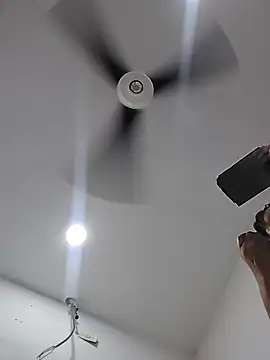 Snapshot of samanthacastrosex chatting on 12/17/25, 07:53 samanthacastrosex online show from 12/17/25, 07:53