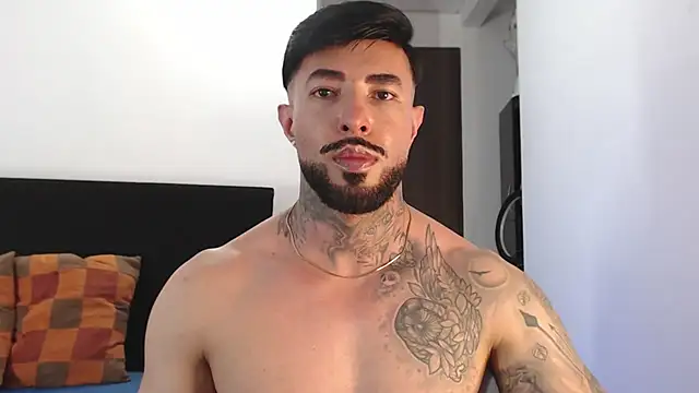 andrea de lucaa online show from 07/07/26, 03:53