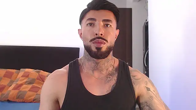 andrea de lucaa online show from 07/10/26, 03:44