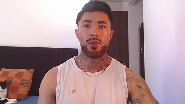 andrea de lucaa online show from 07/16/26, 04:07