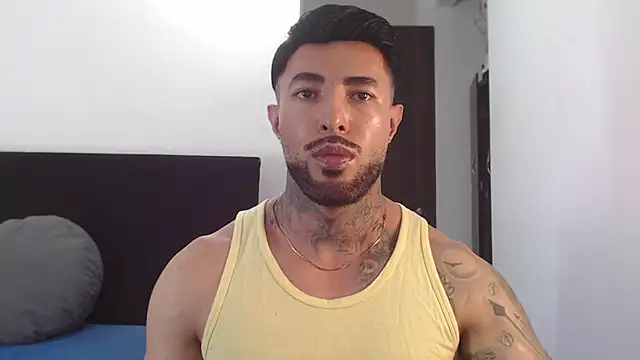 andrea de lucaa online show from 07/17/26, 03:46