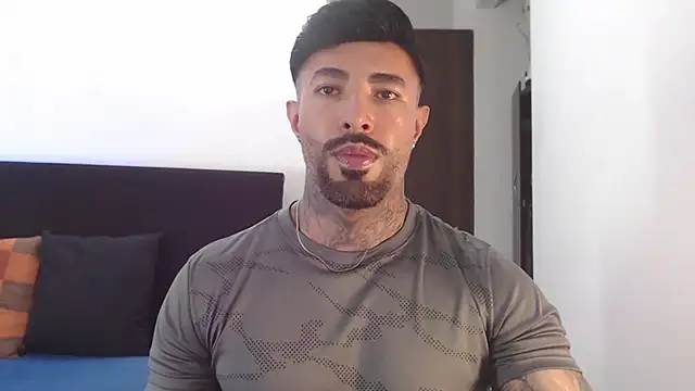 andrea de lucaa online show from 07/21/26, 02:47
