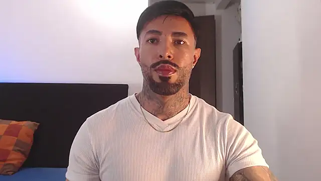 andrea de lucaa online show from 07/23/26, 04:10