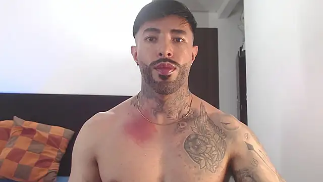 andrea de lucaa online show from 07/28/26, 04:52