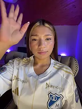 Isabella18 pink online show from 06/19/26, 05:50
