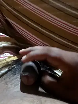 Snapshot of Boobslover002389 chatting on 10/30/25, 04:47 Boobslover002389 online show from 10/30/25, 04:47