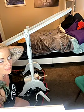 HeatherSkelter online show from 09/12/25, 01:38
