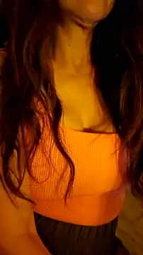 Snapshot of LeemaBean chatting on 10/01/25, 03:23 LeemaBean online show from 10/01/25, 03:23