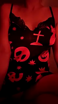 Snapshot of LeemaBean chatting on 10/09/25, 05:05 LeemaBean online show from 10/09/25, 05:05