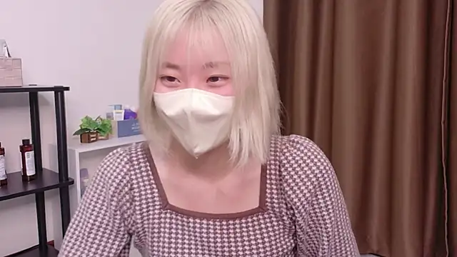 Nana  ch online show from 06/06/26, 04:44