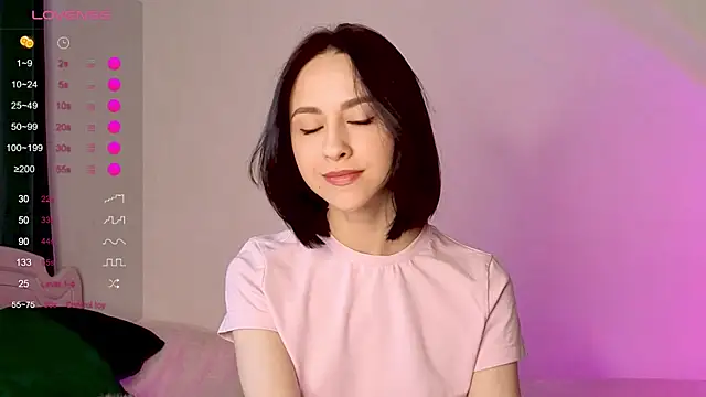 Snapshot of MiaSweetasHoney chatting on 11/05/25, 06:24 MiaSweetasHoney online show from 11/05/25, 06:24