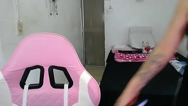 Amber09raiden online show from 10/08/25, 04:59