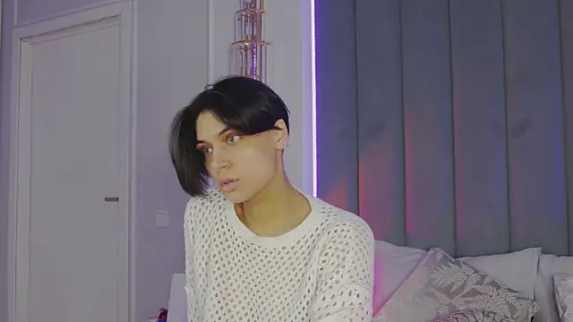 VioletAsh online show from 09/29/25, 04:28