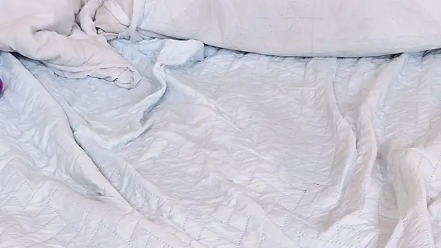 scarlett sm online show from 10/14/25, 08:04