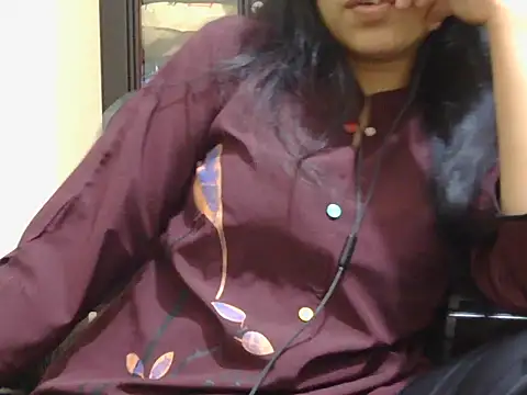 Snapshot of fairy_queen07 chatting on 10/08/25, 08:39 fairy queen07 online show from 10/08/25, 08:39