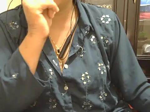 Snapshot of fairy_queen07 chatting on 11/09/25, 06:17 fairy queen07 online show from 11/09/25, 06:17