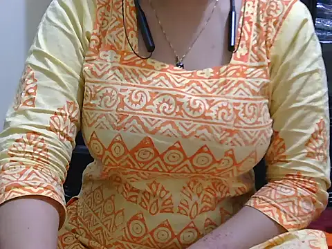 Snapshot of fairy_queen07 chatting on 11/21/25, 06:28 fairy queen07 online show from 11/21/25, 06:28