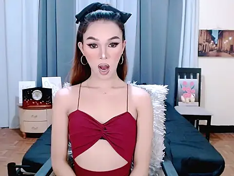 aelinhot online show from 10/18/25, 02:07