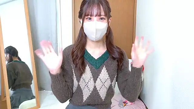 riri  nyan o0 online show from 11/05/25, 05:07