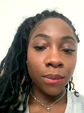 Snapshot of Astergray21 chatting on 10/30/25, 01:01 Astergray21 online show from 10/30/25, 01:01