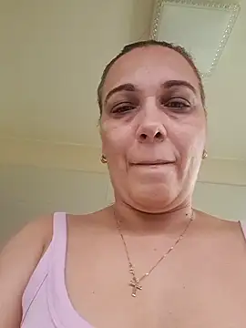 Snapshot of PalomaDesireee chatting on 10/27/25, 09:24 PalomaDesireee online show from 10/27/25, 09:24