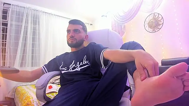 Jeremyy Boy online show from 10/06/25, 03:59