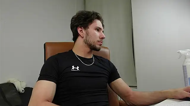 Snapshot of Ethan_Fyre chatting on 09/18/25, 07:49 Ethan Fyre online show from 09/18/25, 07:49