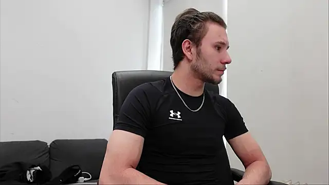 Snapshot of Ethan_Fyre chatting on 10/04/25, 12:47 Ethan Fyre online show from 10/04/25, 12:47