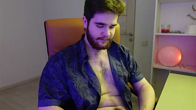 Snapshot of Mark_Maxim chatting on 11/15/25, 02:13 Mark Maxim online show from 11/15/25, 02:13