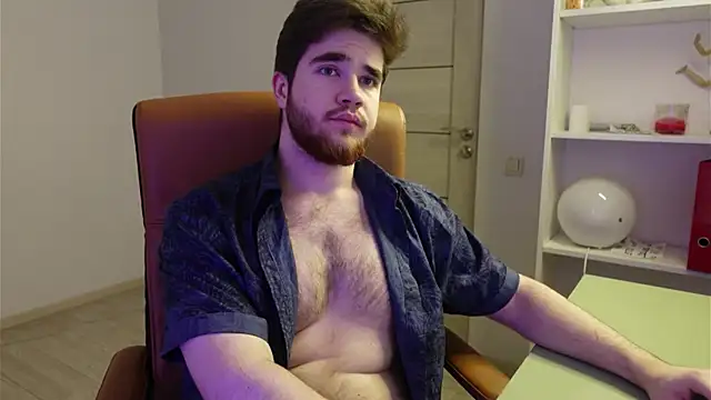 Snapshot of Mark_Maxim chatting on 11/29/25, 06:16 Mark Maxim online show from 11/29/25, 06:16