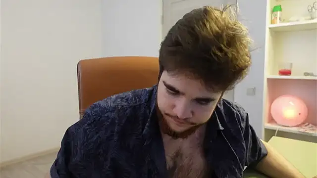 Snapshot of Mark_Maxim chatting on 12/02/25, 12:32 Mark Maxim online show from 12/02/25, 12:32