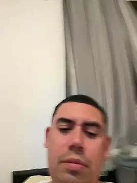 davidxxx099 online show from 05/17/26, 09:44