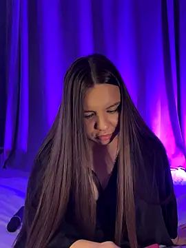 Chloe loo online show from 09/19/25, 07:03