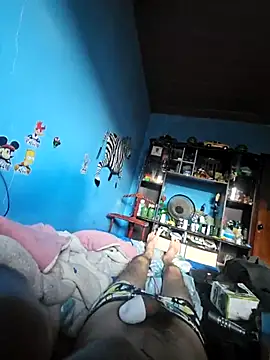 Snapshot of boysafado2521 chatting on 11/14/25, 08:18 boysafado2521 online show from 11/14/25, 08:18